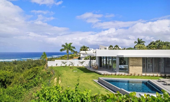 Aguacate House | CASA SOFIA-Breathtaking ocean views!
