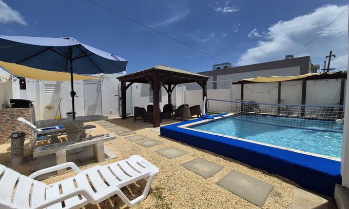 Vega Baja House | Casa Terruño, charming entire house with AC & Wi-Fi
