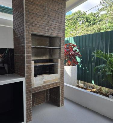 Palma House | Casa Trogon 2BDRM AC 50M to the Beach