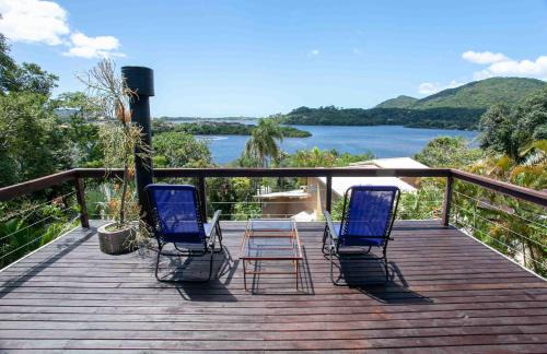 Canto da Lagoa House | Casa Tucano