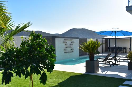 Iznajar House | CASA VALDEARENAS