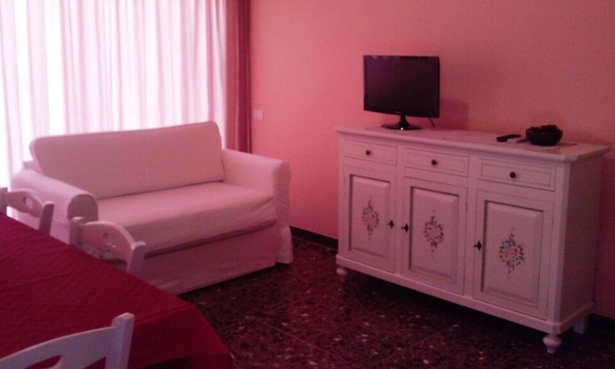 San Giovanni Suergiu Apartment | CASA VERONA IS A REAL HOLIDAY
