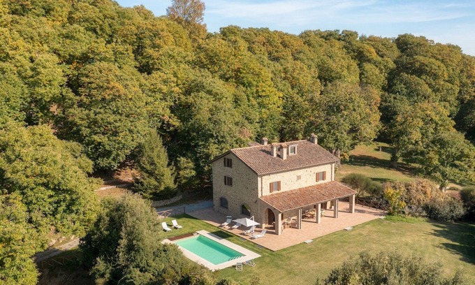 Santa Fiora Villa | Casale del Castagneto 8, Emma Villas