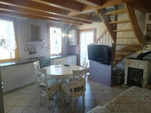 Old Town Apartment | Casamarin6