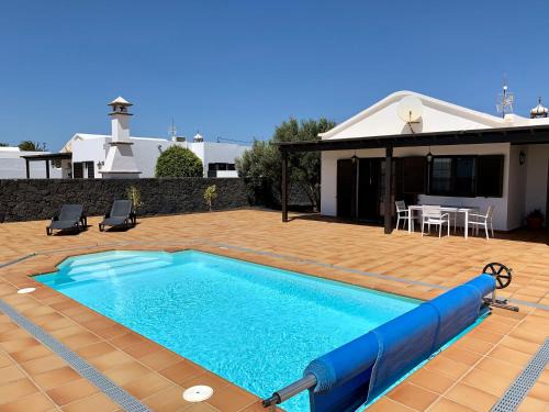 San Bartolome House | Casas Tomare I