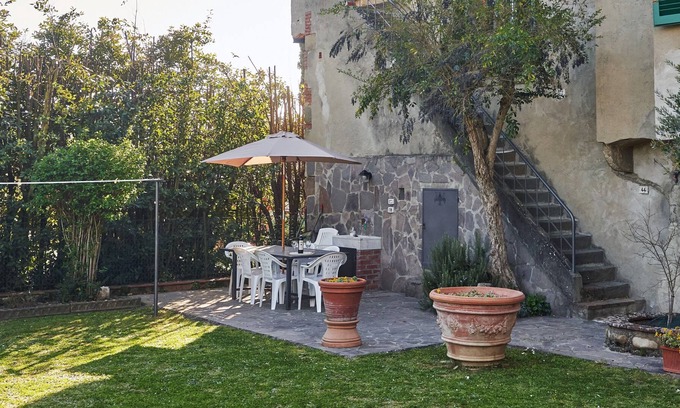 Pian di Sco House | CASASTAGI portion of farmhouse in the green of Tuscany