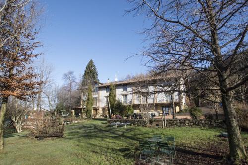 Montegrino Valtravaglia Apartment | Cascina Cadorna 1