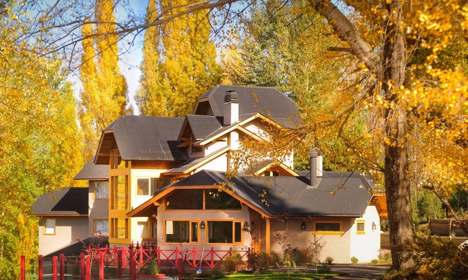 San Martin de los Andes Hotel | Casona del Alto