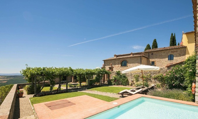 Gaiole in Chianti Villa | Castello di Cacchiano In Gaiole in Chianti, Tuscany