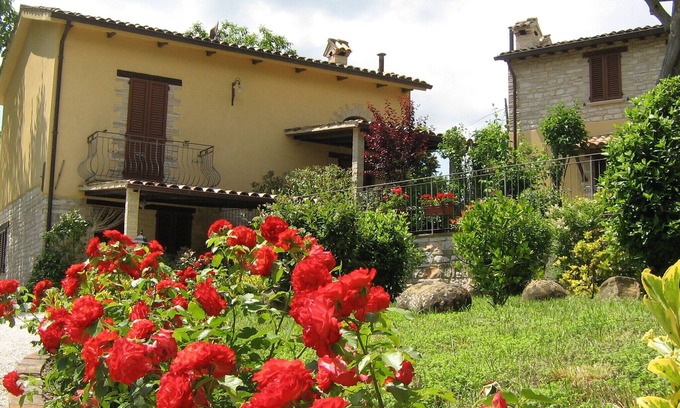Cagli Apartment | CASTELLONESTO-LILLA (2p) app. with swimming pool