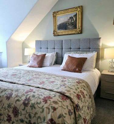 Dunfermline Apartment | Castleblair Snug - Entire Flat in Dunfermline