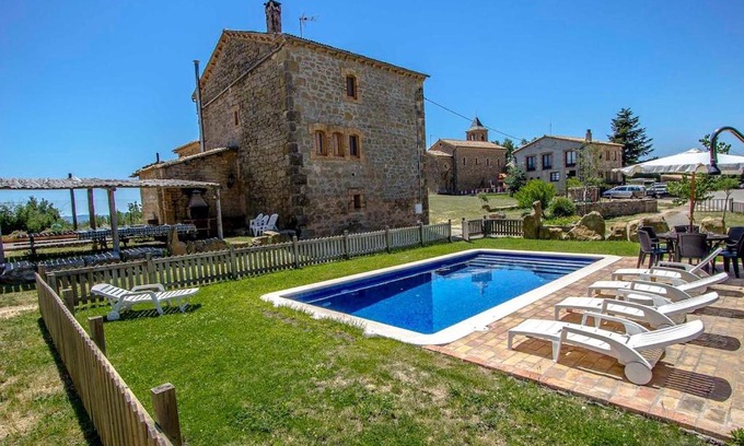 Llobera Villa | Catalunya Casas Rustic Catalan countryside villa with private pool!