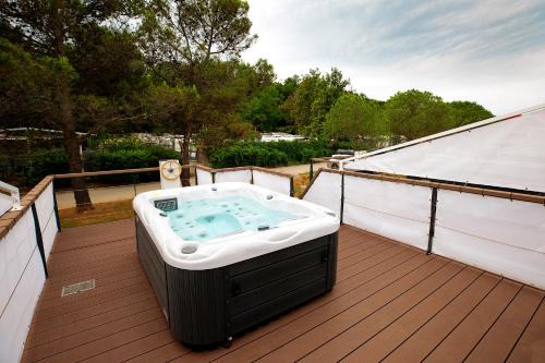 Seca Apartment | Categorical Floating House