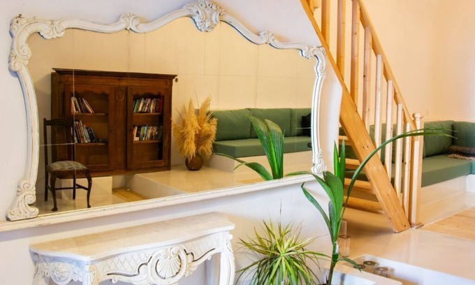 Megalochori House | Cave house in beautiful local village with views, gym and relaxing atmosphere
