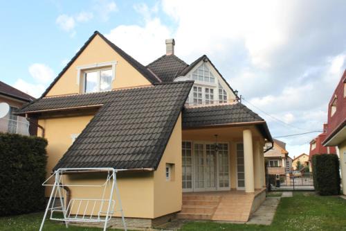 Zalakaros Apartment | Cedar House