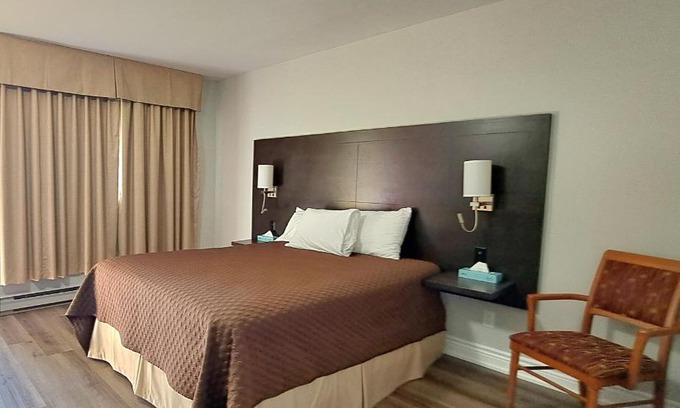 Goderich Hotel | Cedar Lodge Motel