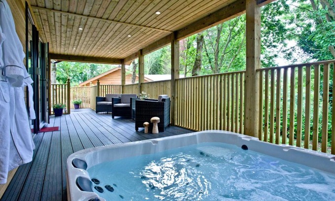 Exeter House | Cedar Lodge, South View Lodges, Exeter