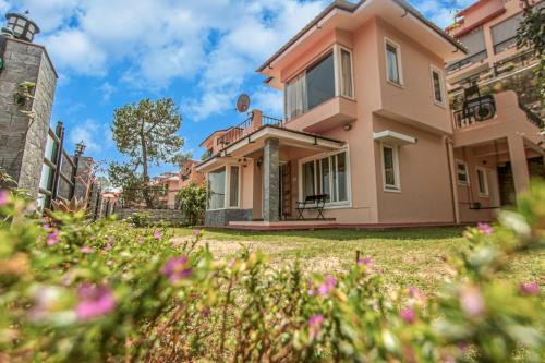 Bhagtpura Apartment | Ceedar Cottages