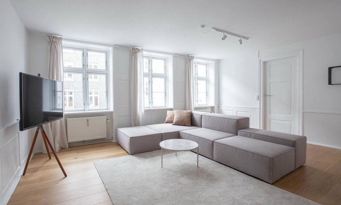 Copenhagen K Apartment | Central 2-BR apartment in the Inner city - 200