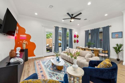 Greater Third Ward House | Central 4bd - Outdoor Movie - Ping Pong - BBQ