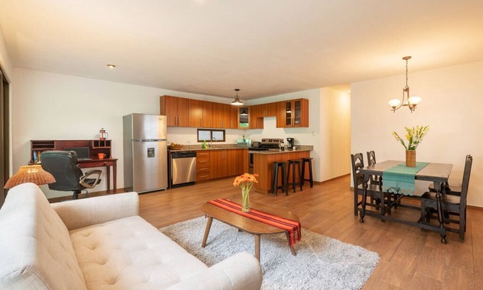 Antigua Guatemala House | Central Antigua casita perfect for families