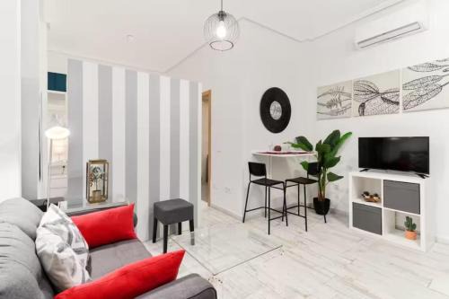 Centro Apartment | Central Boutique apartment 3 mins from Calle Larios and 20 min from beach