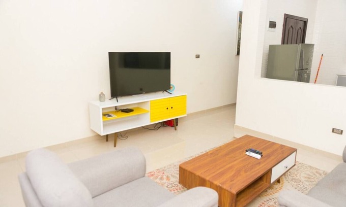 Gombe Apartment | Centralized in Gombe & accessible - 1BR Entire rental unit in Kinshasa