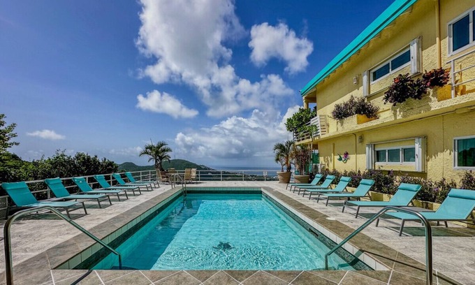 Rosendal Apartment | Centrally located 3br with pool, incredible harbor views!