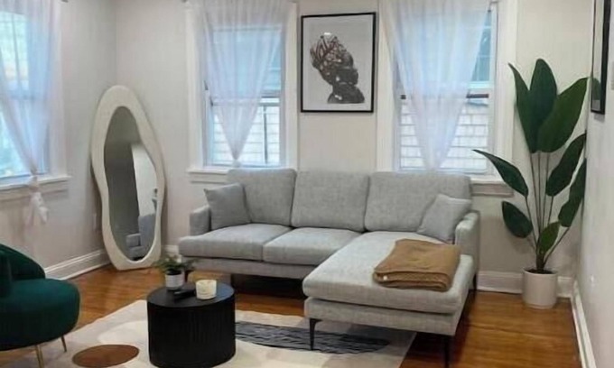 Carteret Apartment | Centrally Located: Easy NYC & NJ Access