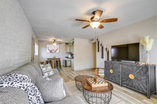 Yuma Apartment | Centrally Located Yuma Retreat with Fenced Patio
