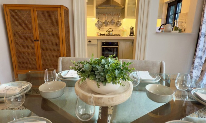 Centro House | Centro Oasis: Pool, Rooftop Deck, A/C, Wi-Fi, Private Parking, Walk to BEST.