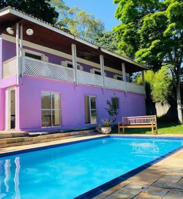 Embu das Artes House | Chácara Aconchegante com Piscina e Salão de Festas