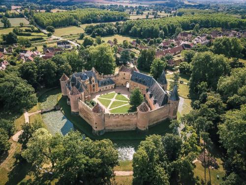Ainay-le-Vieil House | Château d'Ainay-le-Vieil
