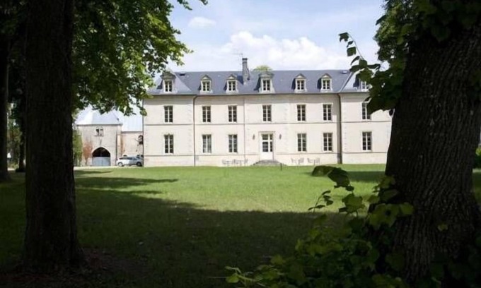 Bourges House | Château de Lazenay