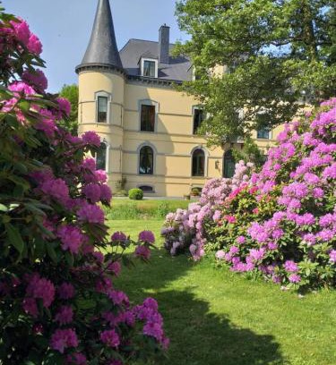 Bertrix Bed & Breakfast | Château Les Tourelles