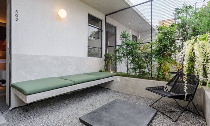 Hipodromo Apartment | CH302 · Bright studio with Terrace @Parque Mexico | ChiCo