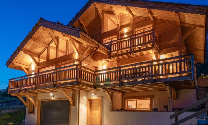 Monetier-les-Bains Ski Chalet | Chalet Aigle