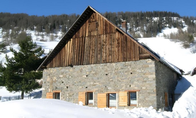 Montricher-Albanne Ski Chalet | Chalet Blanchon