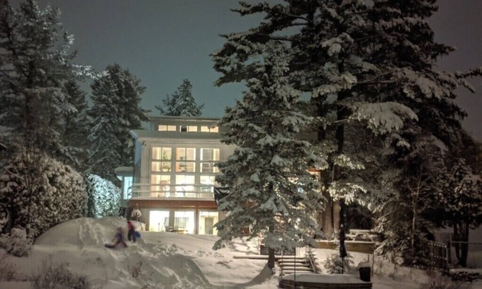Val David House | Chalet Chic - Laurentian Retreat - great for Family and Friends!