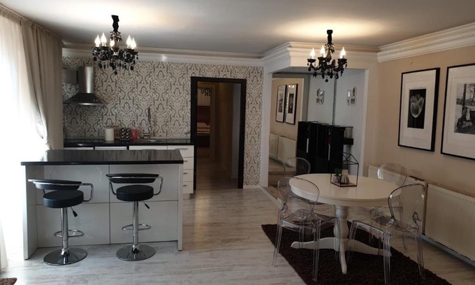 Craiova Apartment | CHALET Craiova