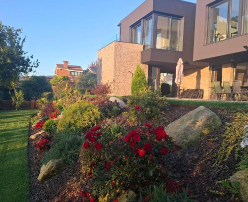 Nigran House | Chalet de lujo con piscina cercano a la playa