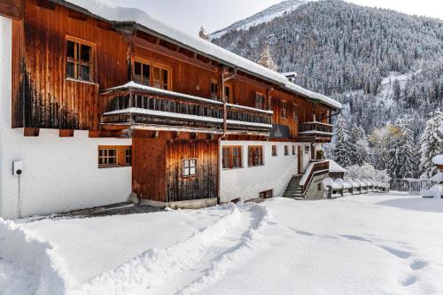 Sankt Anton am Arlberg Apartment | Chalet Flocke Appart Murmeltier