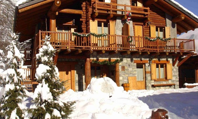 Antey-Saint-Andre Ski Chalet | Chalet in Antey-Saint-André with Mountain Views