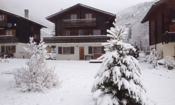 Reckingen Apartment | Chalet in Fieschertal with Stunning Views