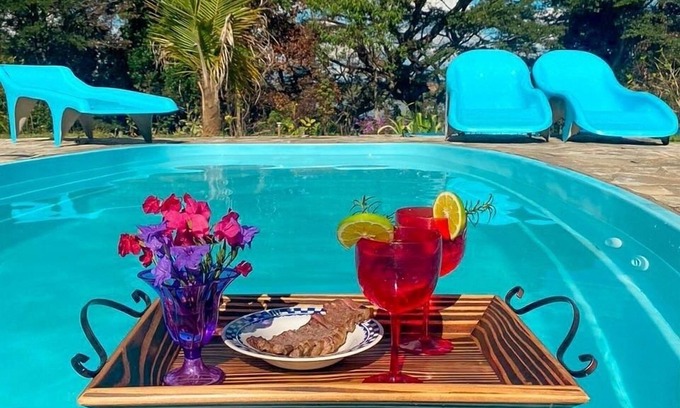 Carrancas Ski Chalet | Chalet in front of the dam.