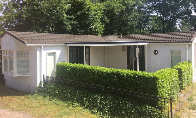 Uden Ski Chalet | Chalet in Sandberghe with Sunny Terrace