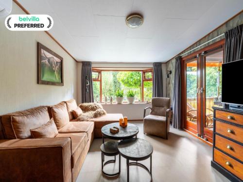Stegeren Ski Chalet | Chalet in Stegeren near Forest and Pond