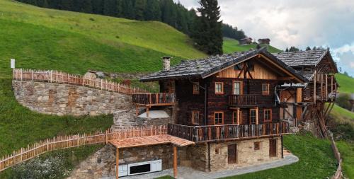Ultimo Ski Chalet | Chalet Larchrast new opening