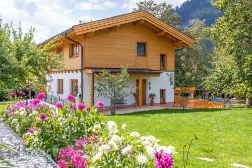 Lahntal Apartment | Chalet Mandl Sauna Pool Rollstuhlgängig