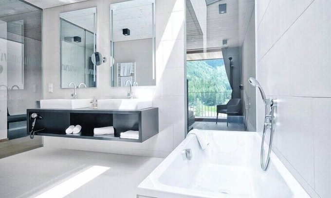 Großdorf Ski Chalet | Chalet Resort am Großglockner with infrared cabin